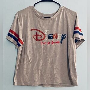 Disney Free to Dream Juniors Women's Size XL Gray Graphic Cropped Top Shirt